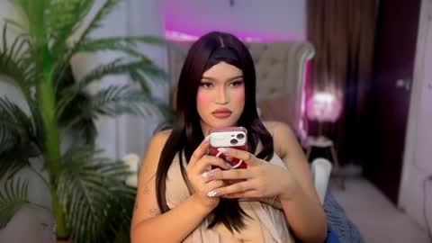 ur_bombshellpatty online show from April 28, 5:39 pm