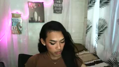 Ms. Criza online show from June 10, 1:38 am