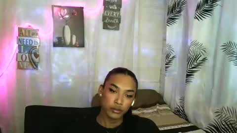 Ms. Criza online show from June 11, 2:53 am