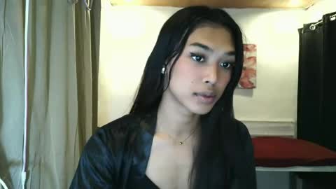 Ms. Criza online show from June 26, 1:37 pm