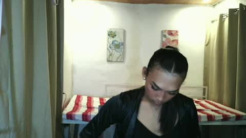 Ms. Criza online show from July 6, 3:03 pm