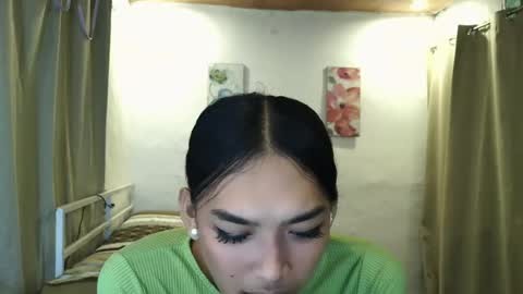 Ms. Criza online show from July 28, 3:21 pm