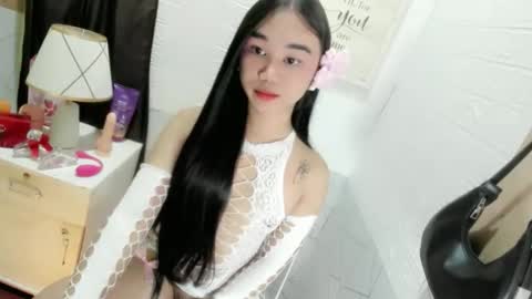ur_sweetiechess18 online show from September 27, 11:14 pm
