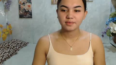 urasian_kat online show from June 18, 7:51 pm