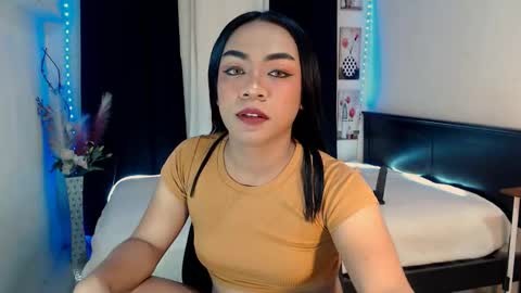 Olivia online show from February 18, 2:38 pm