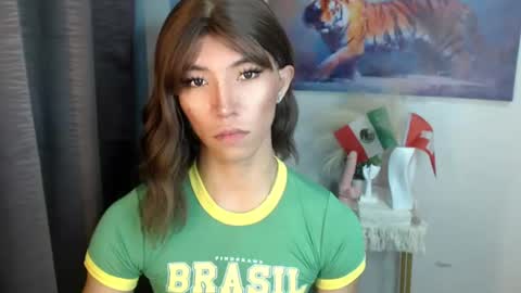 urasianfairypirncessxx online show from June 28, 12:53 pm