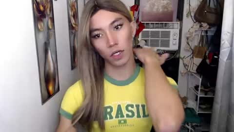 urasianfairypirncessxx online show from July 31, 9:26 pm