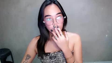 urbabydollx16 online show from June 8, 12:48 pm