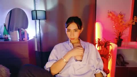 urfave_bbgirl online show from April 11, 10:19 am