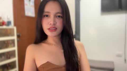 Amira online show from March 11, 2:26 am