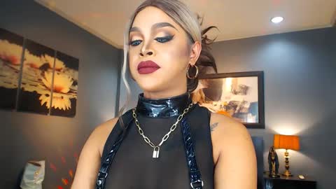 UrMajestyTyra online show from February 27, 2:10 am