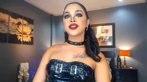 UrMajestyTyra online show from March 3, 12:23 am