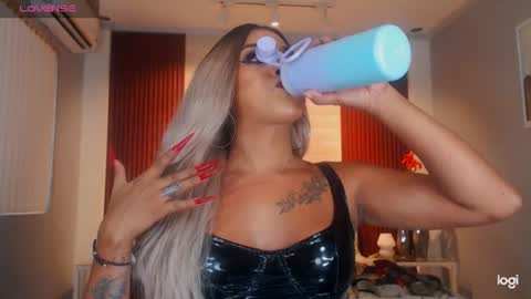 UrMajestyTyra online show from June 14, 11:17 pm