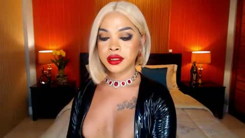 UrMajestyTyra online show from June 22, 3:25 am
