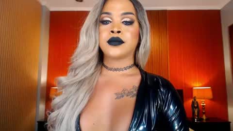 UrMajestyTyra online show from July 15, 12:37 am