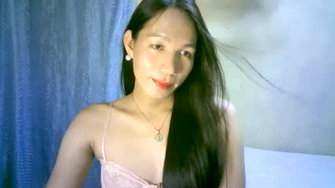 queen julia not into CHEAPGUY online show from February 21, 12:17 pm