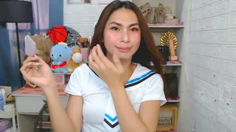 YOUR NEW BABY GIRL online show from July 24, 8:24 am