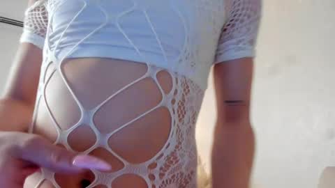 Vaiolet  online show from April 15, 11:05 pm