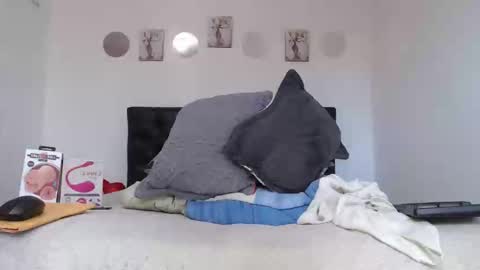 valen_foxxx online show from May 10, 2:33 pm