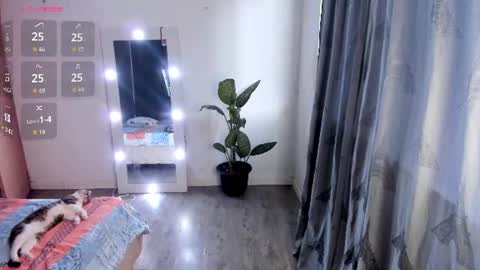 IG-valen mendoza99  twitter valenthompson99 online show from July 30, 11:15 pm