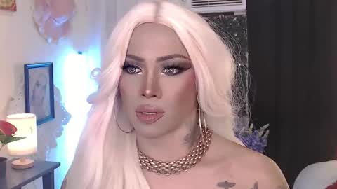 Amanda online show from March 9, 9:24 am