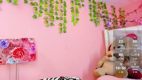 valentinee_xo online show from June 26, 5:23 am
