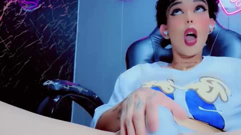 Marian online show from November 20, 4:18 pm