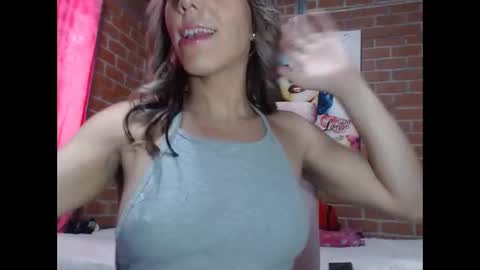 Snapshot of valerie_rousse chatting on January 8, 7:13 pm valerie_rousse online show from January 8, 7:13 pm