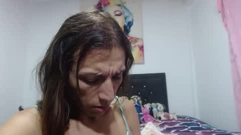 Snapshot of valerie_rousse chatting on February 22, 11:46 pm valerie_rousse online show from February 22, 11:46 pm