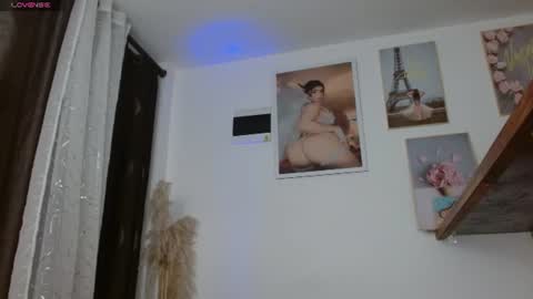 vanessa online show from July 13, 4:04 am