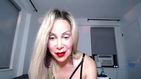 Vanity Estrada online show from July 11, 12:48 am