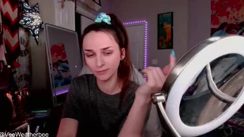 Violet Weatherbee online show from February 17, 1:13 am