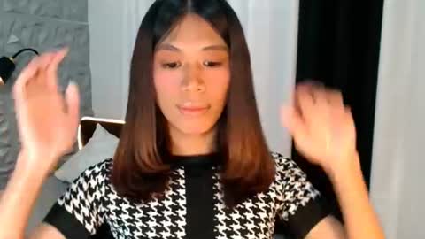 velvet_angela online show from July 27, 8:10 am