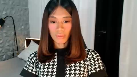 velvet_angela online show from July 28, 10:11 am