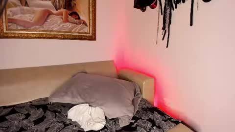 veronicasmith_os online show from July 7, 8:13 pm