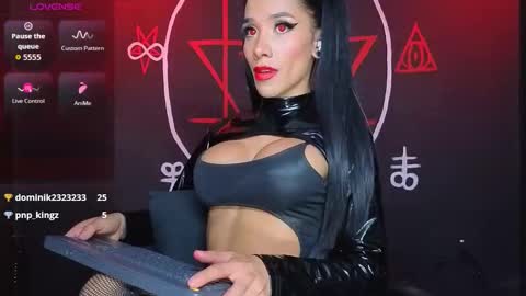 Victoria Vampire online show from December 2, 6:44 pm