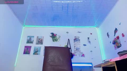 violetaconny online show from February 18, 8:55 am