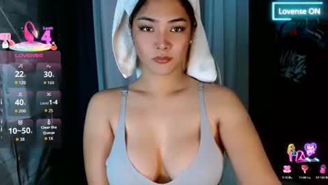 violet online show from June 28, 5:02 am