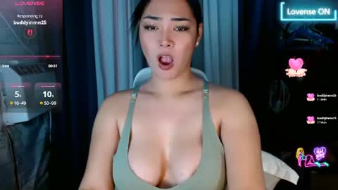 violet online show from July 28, 11:50 am