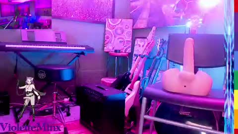 Violette online show from June 18, 4:33 pm