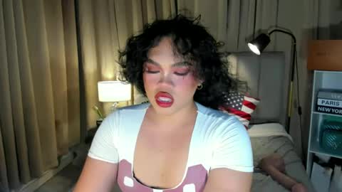 vivienne_monroe online show from June 14, 9:54 am