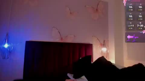 VENUS online show from July 18, 3:08 pm