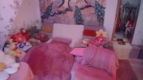Emilia inst  online show from November 9, 12:11 am