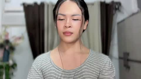Hi Im LOVIE Please dont forget to follow and thumbs up me online show from July 16, 6:52 am