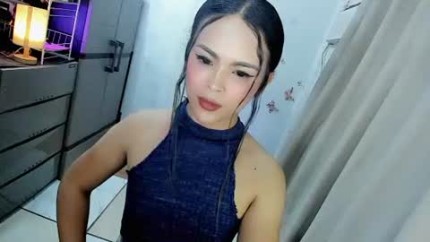 Hi Im LOVIE Please dont forget to follow and thumbs up me online show from July 28, 7:15 pm
