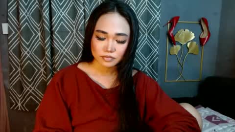 yana online show from August 4, 11:16 am