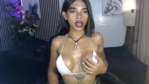 wildcock_tamarra online show from April 8, 1:12 pm