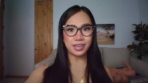 asianluvbunny online show from September 30, 3:17 am