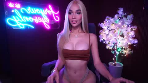 Anne online show from June 4, 2:36 am