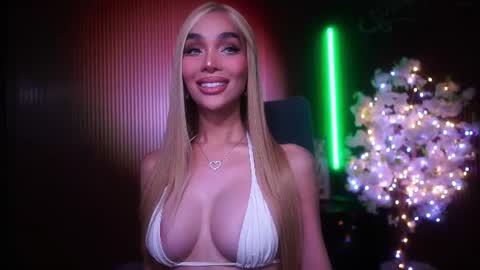 Anne online show from June 13, 3:39 am